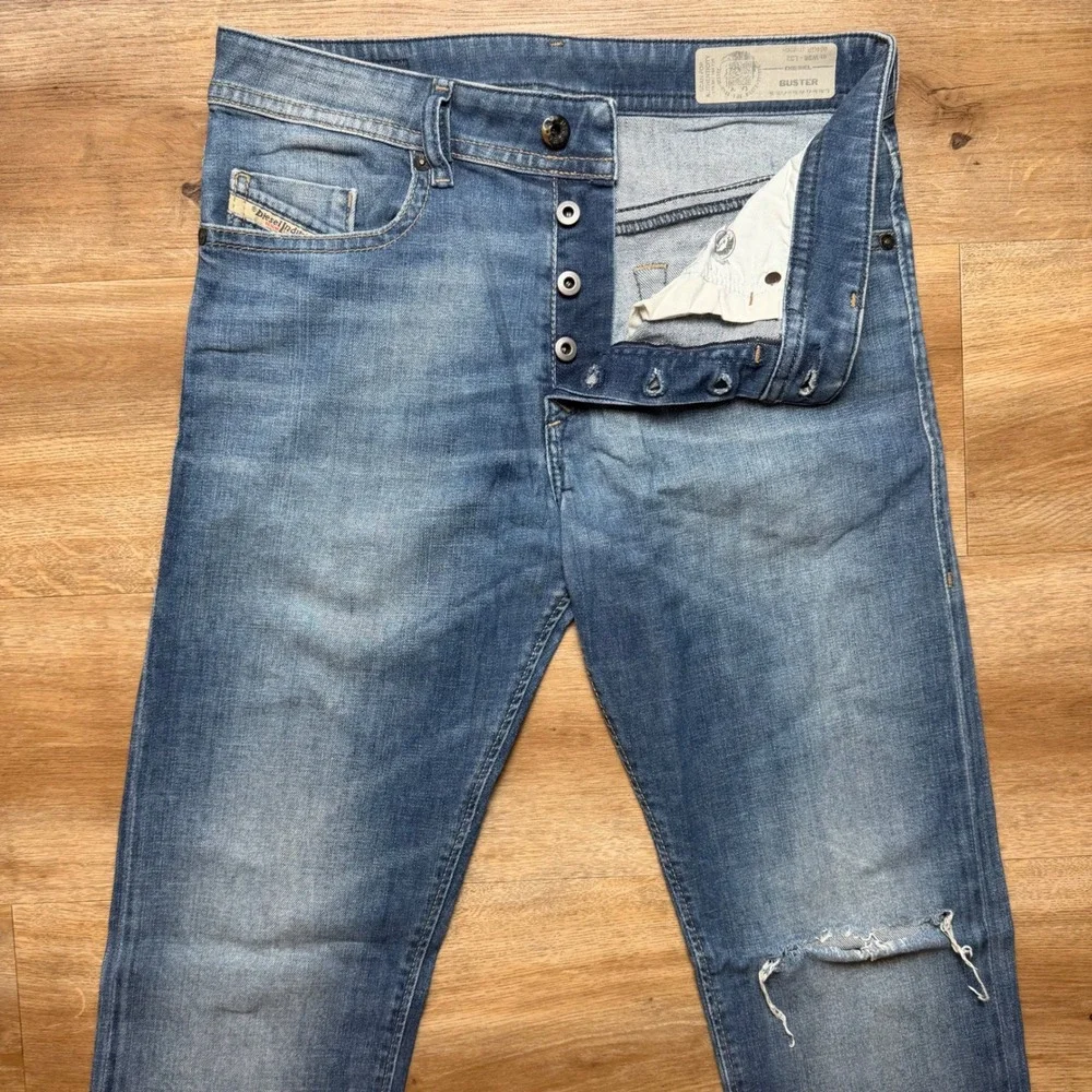 Diesel Buster Jeans Mens 28x32 Blue Slim Tapered Stretch Denim Distressed 084GR